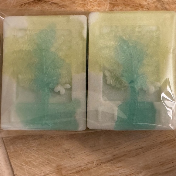 SOAP BOX $20 for 5 LBS of PREMIUM SOAPS W/CLAYS, ESSENTIAL OILS, NATURAL INGRED. - Picture 6 of 17